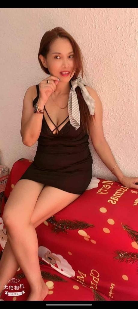 688155688: Chica busca chico en Barcelona