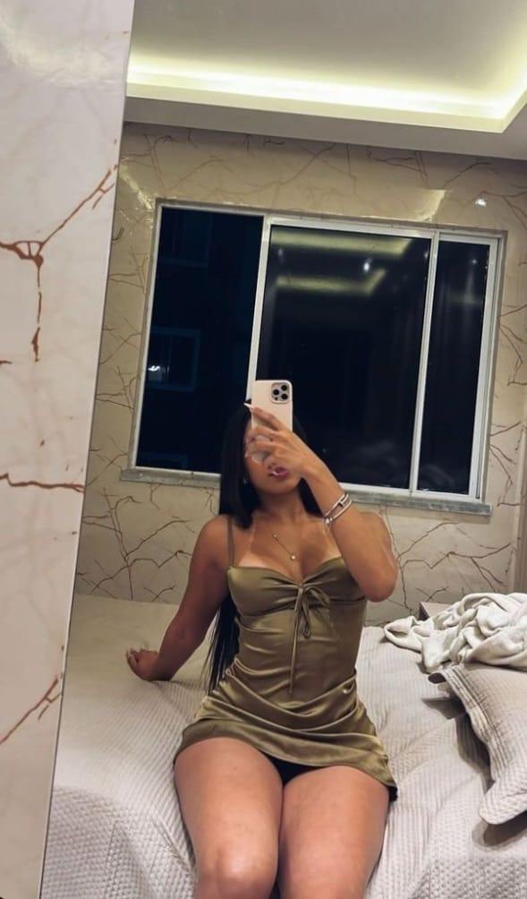 611253234: Chica busca chico en Murcia