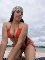 613902396: Chica busca chico en Gerona