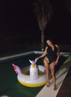 641990372: Chica busca chico en Sevilla
