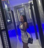 697379467: Chica busca chico en Lérida