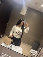 677878431: Chica busca chico en Sevilla