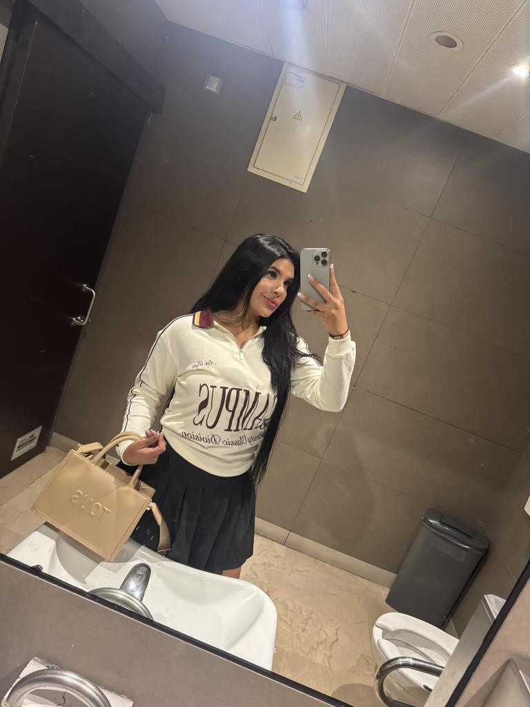 Chica busca chico en Sevilla: Chica busca chico