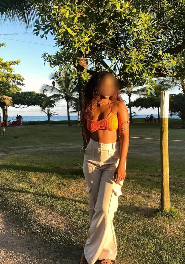 656585354: Chica busca chico en Madrid