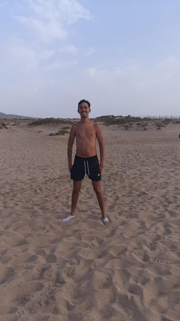 667790955: Chico busca chica en Barcelona