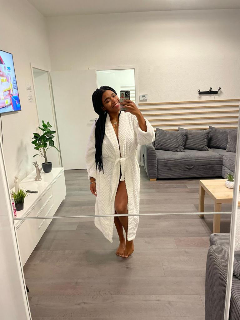 Chica busca chico en Almería: 