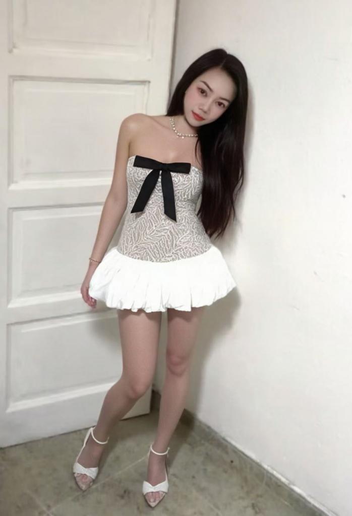 673549142: Chica busca chico en Barcelona