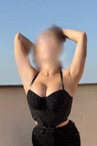 697488785: Chica busca chico en Valencia