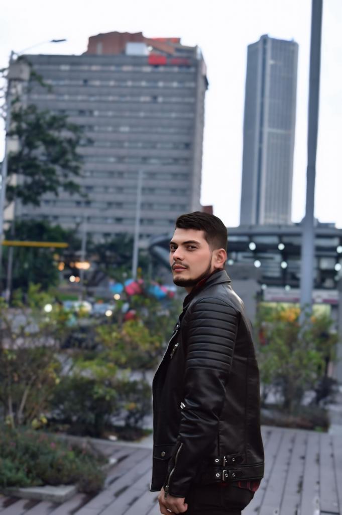 Chico busca chica en Valladolid: 