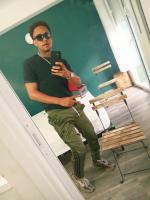 643417949: Chico busca chica en Madrid