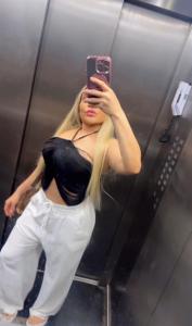 677832202: Chica busca chico en Sevilla