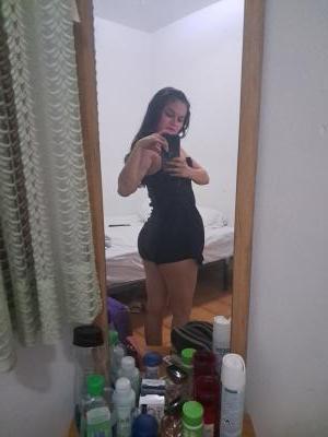 613508213: Chica busca chico en Barcelona