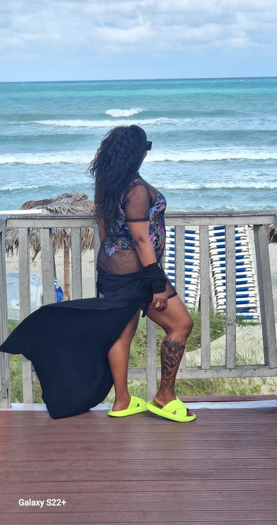 699284960: Chica busca chico en Barcelona