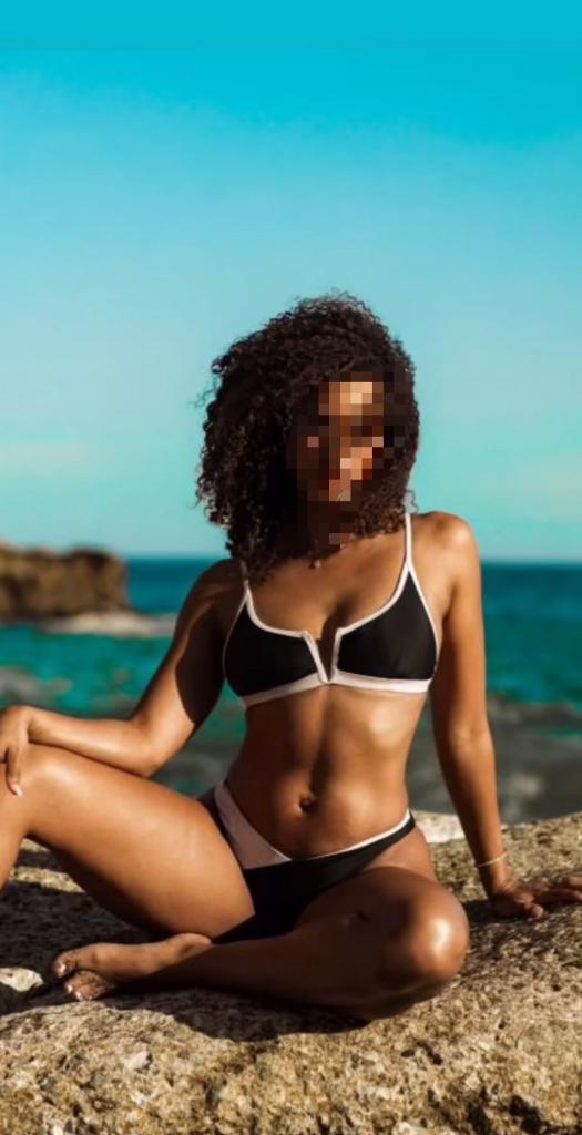 Chica busca chico en Barcelona: 