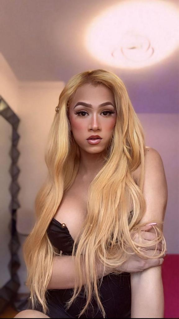 617764427: Transexual en Mallorca