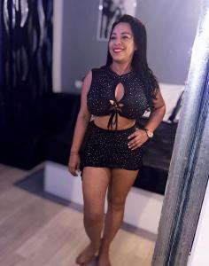 604380831: Chica busca chico en Ibiza