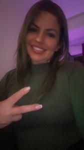 658033436: Chica busca chico en Sevilla