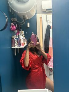 670336306: Chica busca chico en Alicante