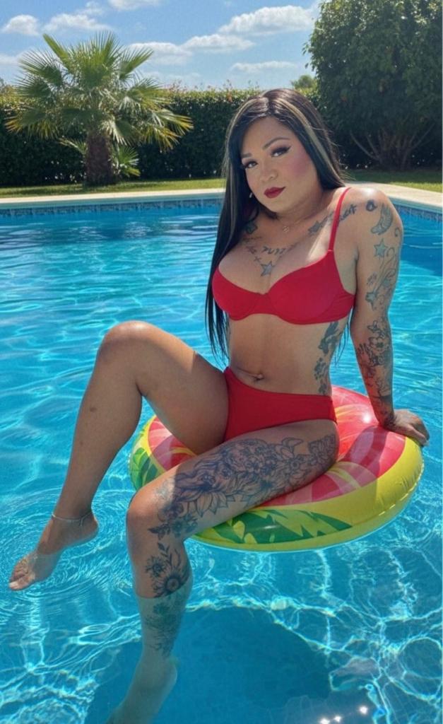 641615494: Travesti en León