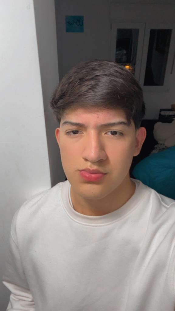 672818214: Chico busca chica en Madrid