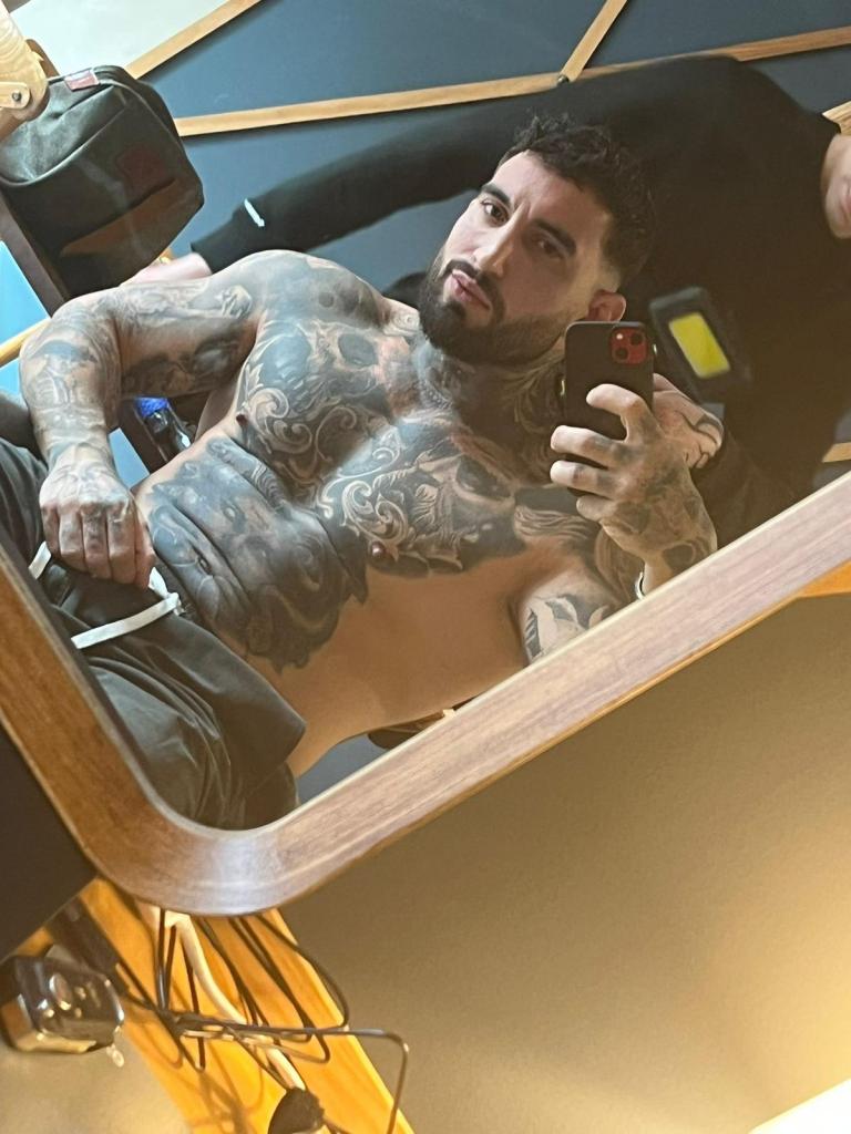 Chico busca chica en Barcelona: 