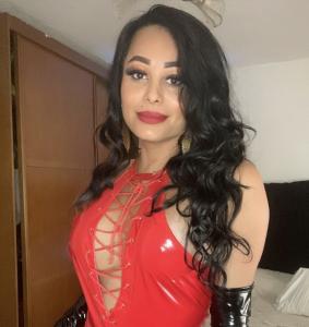 631853837: Travesti en Valencia