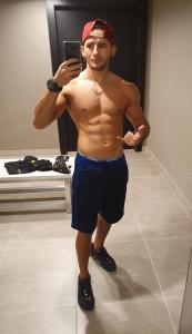 654220667: Chico busca chica en Sevilla