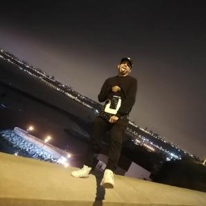 624902948: Chico busca chica en Valencia