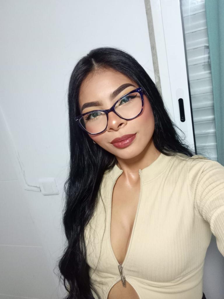 Chica busca chico en Almería: 