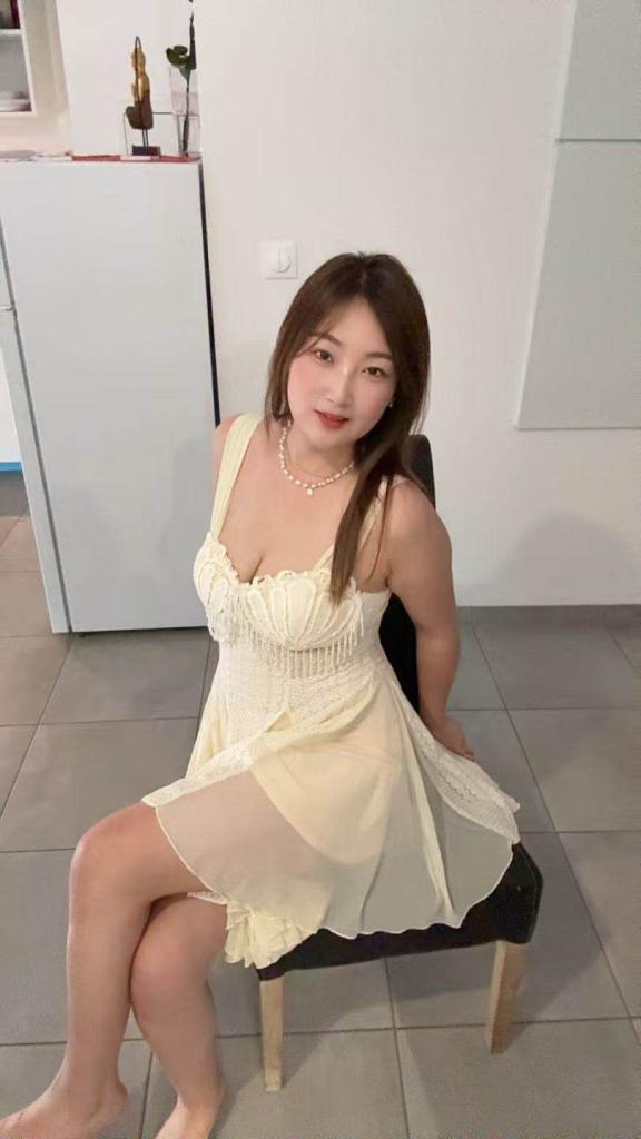 Chica busca chico en Valencia: Chica busca chico