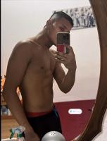 614632966: Chico busca chica en Valencia