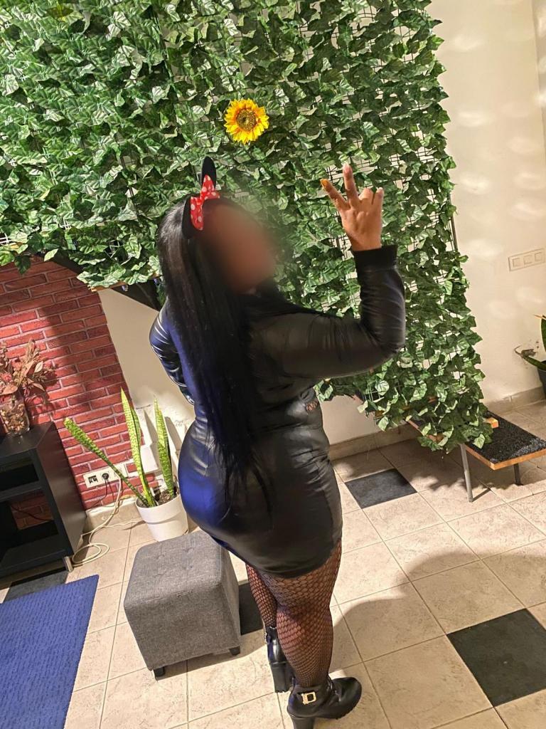 604175359: Chica busca chico en Zaragoza