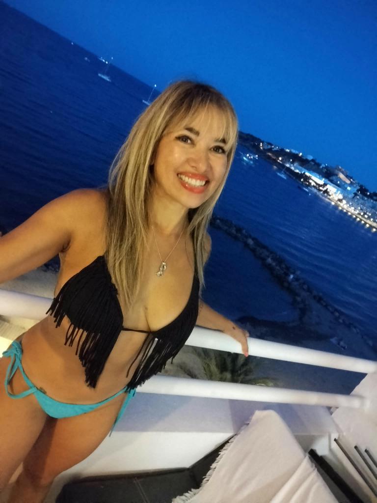 Chica busca chico en Ibiza: 