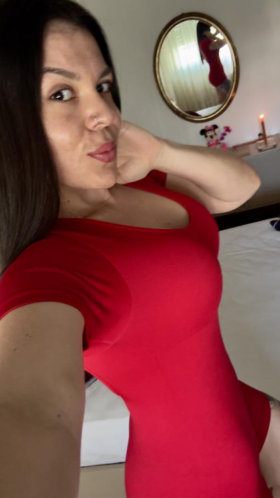 610533124: Chica busca chico en León