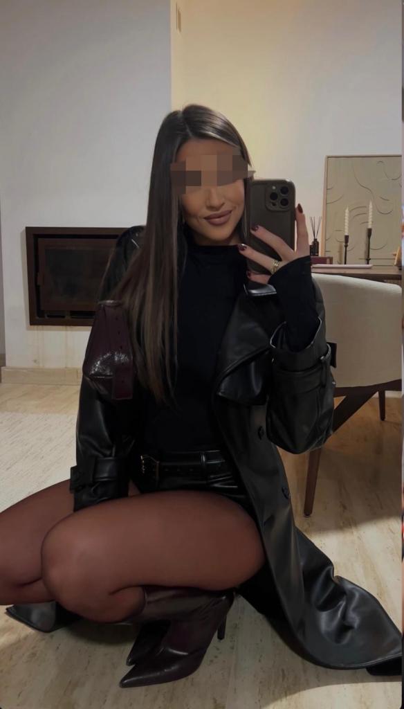 Chica busca chico en Barcelona: 