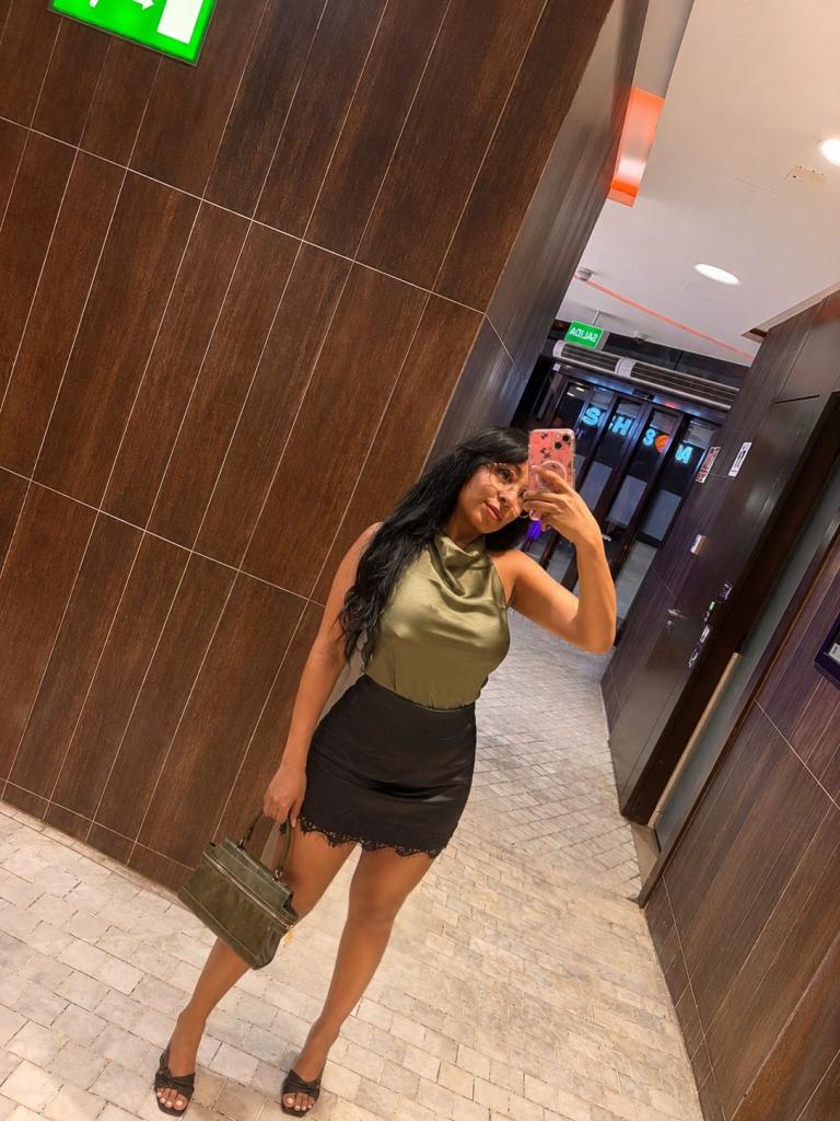 658367337: Chica busca chico en Cádiz