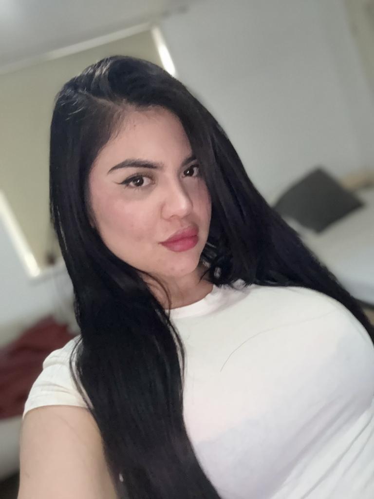 611614582: Chica busca chico en Málaga