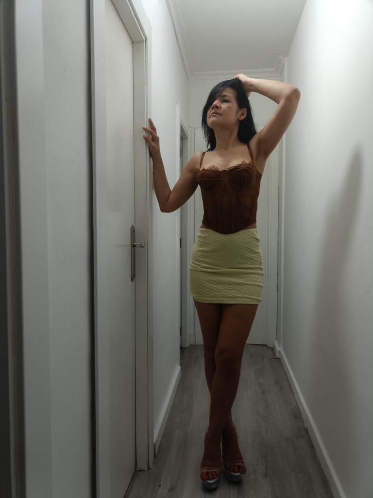 632933949: Chica busca chico en Valencia
