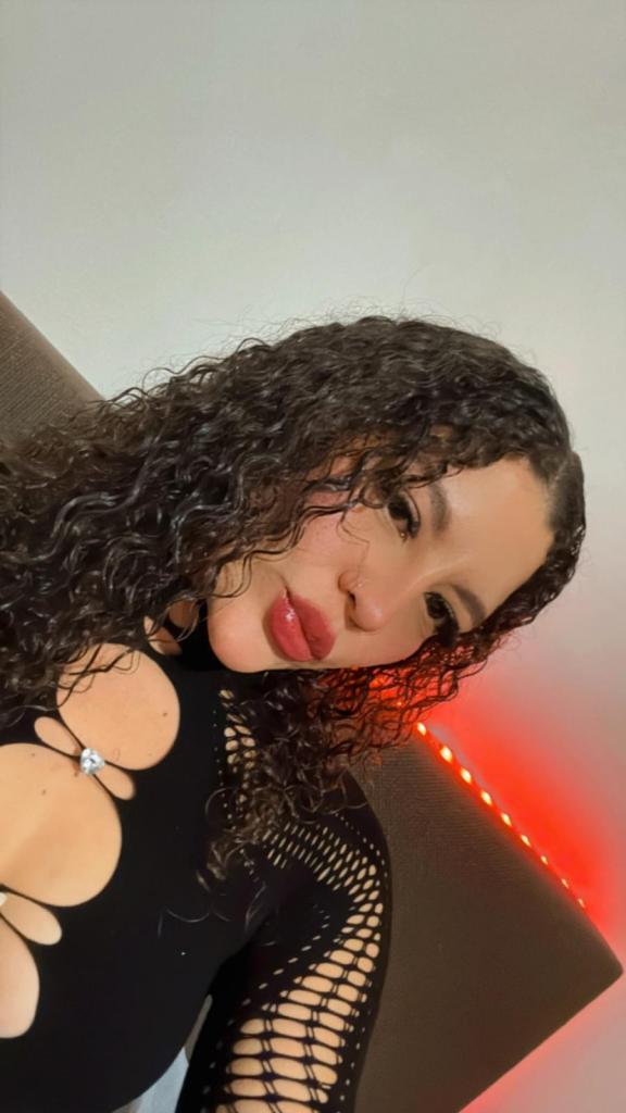 632112064: Chica busca chico en Valencia