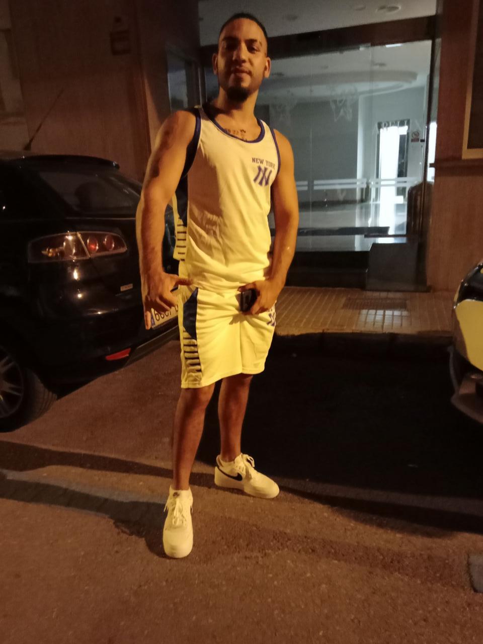 667217185: Chico busca chica en Mallorca