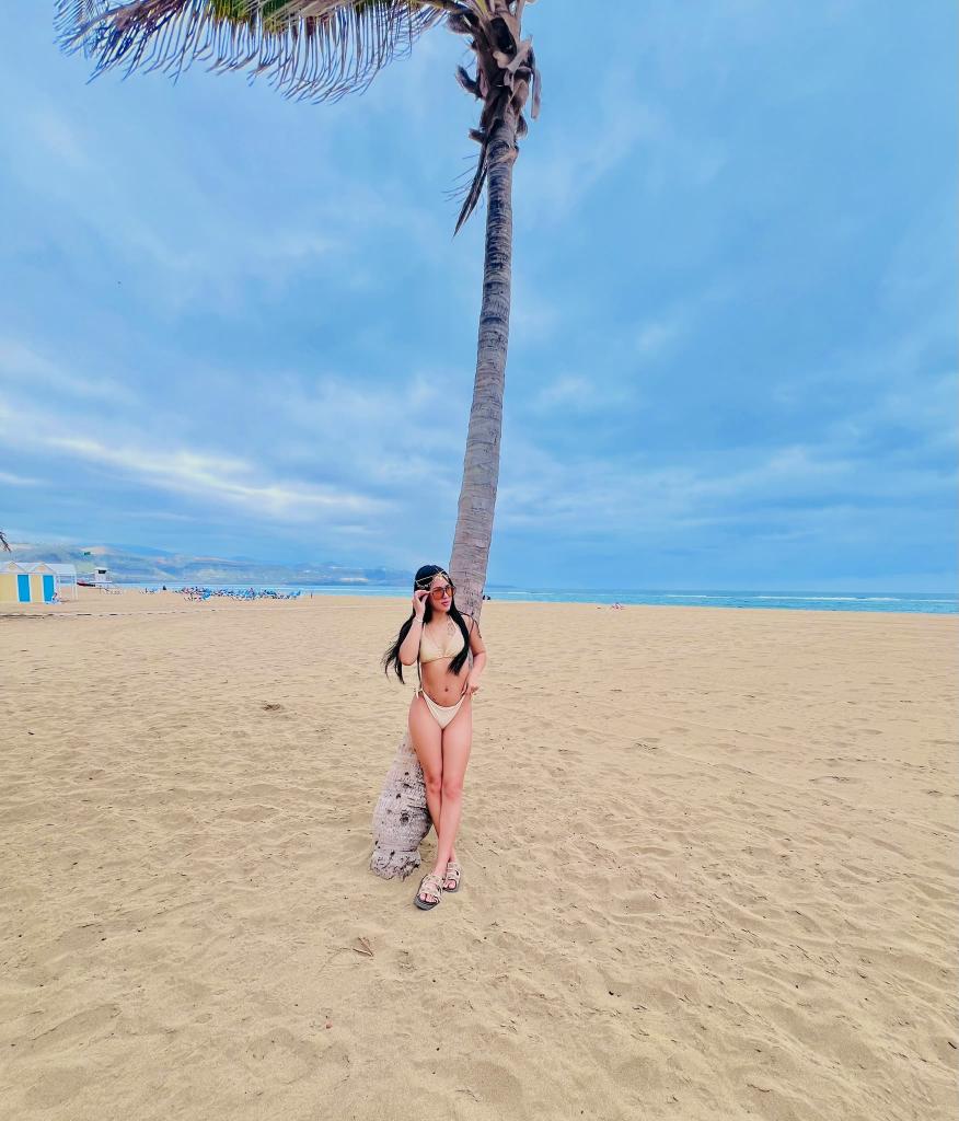 661782367: Chica busca chico en Pontevedra