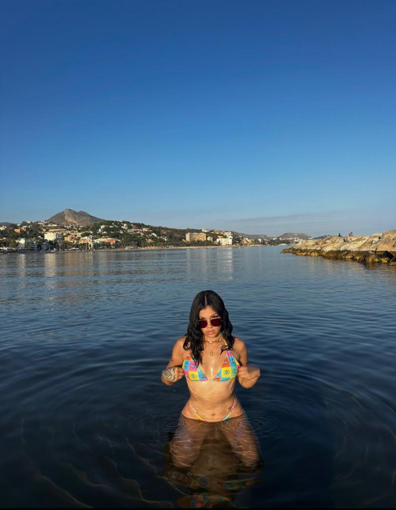 612283426: Chica busca chico en Barcelona