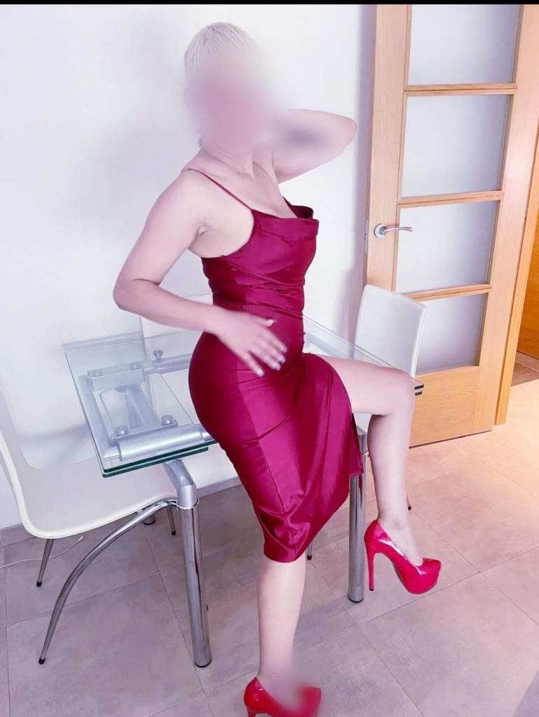 Chica busca chico en Granada: 