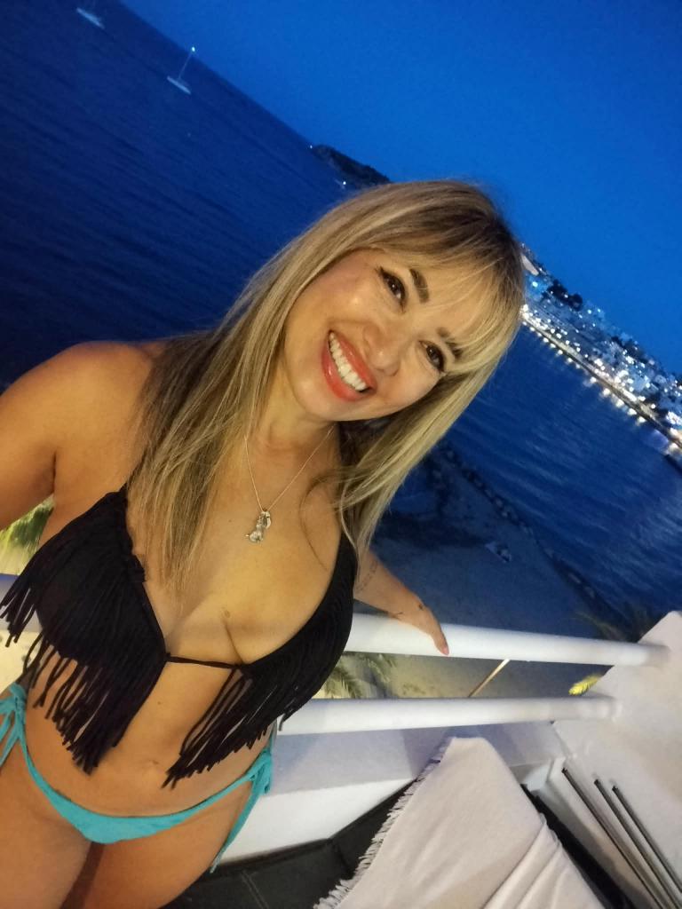 Chica busca chico en Ibiza: 