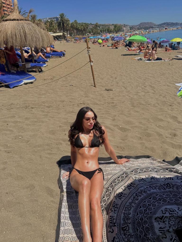 600094453: Chica busca chico en Málaga