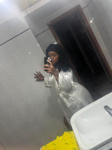 631990193: Chica busca chico en Alicante