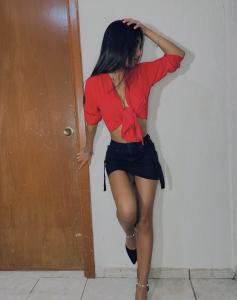 643311483: Chica busca chico en Madrid
