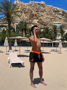 641257953: Chica busca chico en Alicante