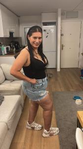 613337300: Chica busca chico en Alicante