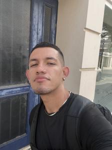 745076296: Chico busca chica en Cádiz